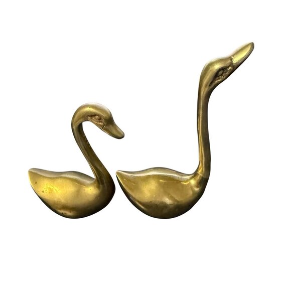 Vtg Brass Swans Mini Figurine Set Of 2 Swimming Swan Figures Paperweights Korea - Picture 2 of 3